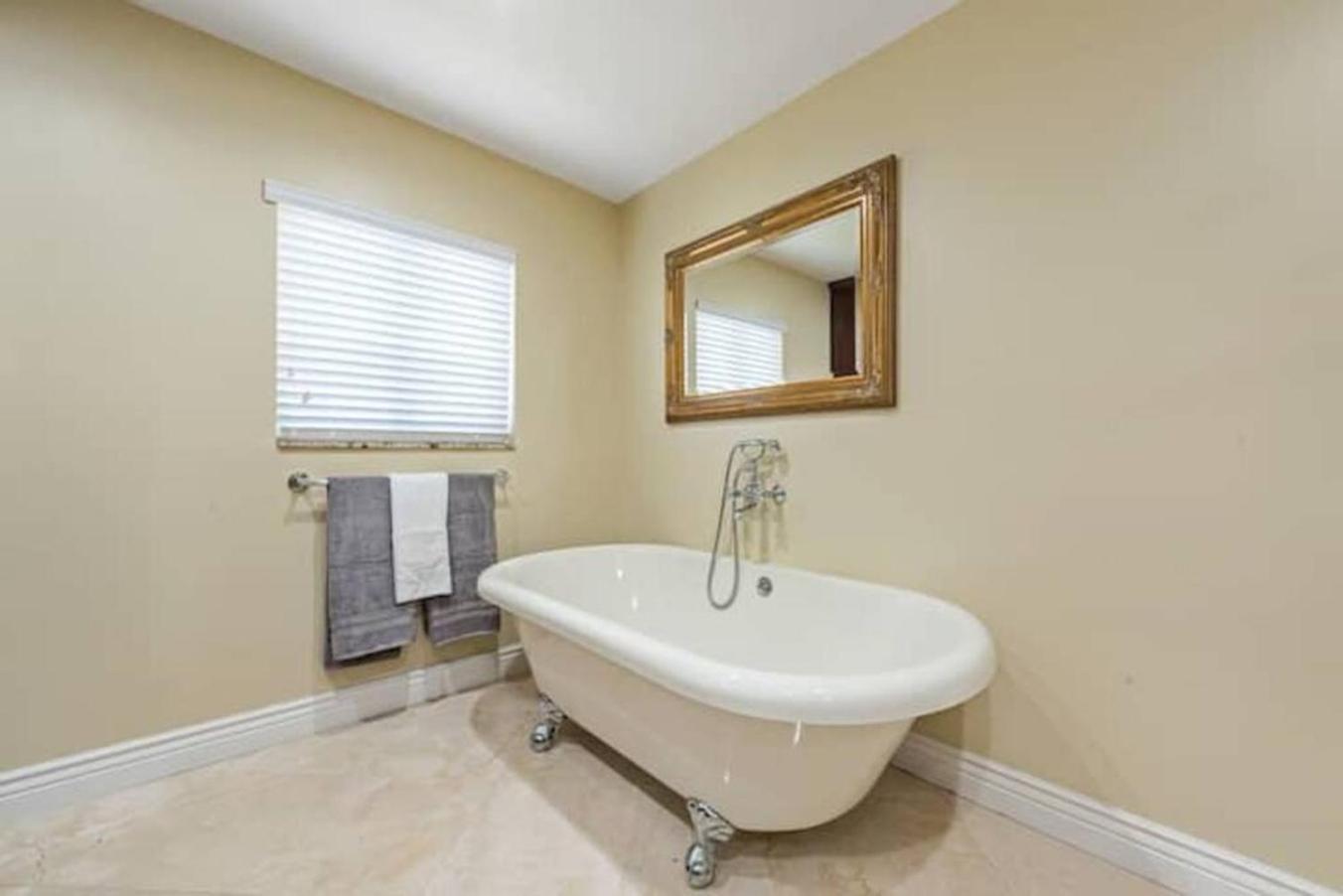 Home With Pool By Pmi Unit 263 Fort Lauderdale Eksteriør bilde
